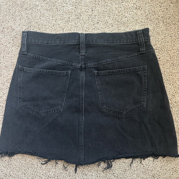 🖤MADEWELL Rigid Denim A-Line Mini Skirt in Lunar Wash: Button-Front Edition🖤 - Picture 5 of 9
